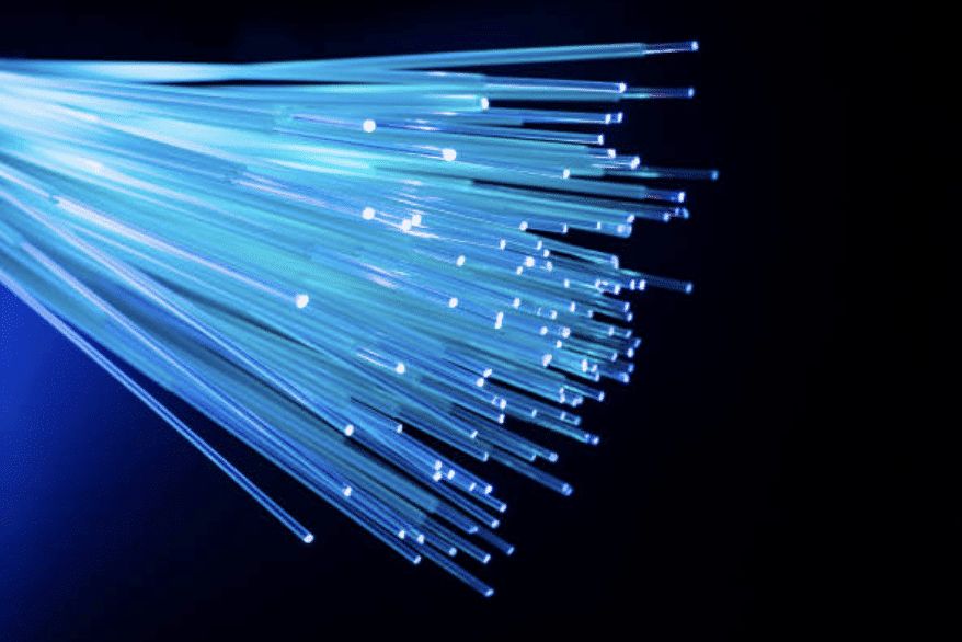 OpenUp's tweet image. 🌟 Revolucionando los centros de datos con #FibraÓptica! Descubre cómo esta tecnología es clave para la escalabilidad, velocidad y seguridad de nuestras infraestructuras de red. 🚀🌐

🔗 Lee más aquí: Instalación de Fibra Óptica en Centros de Datos

#DataCenter #CentrodeDatos