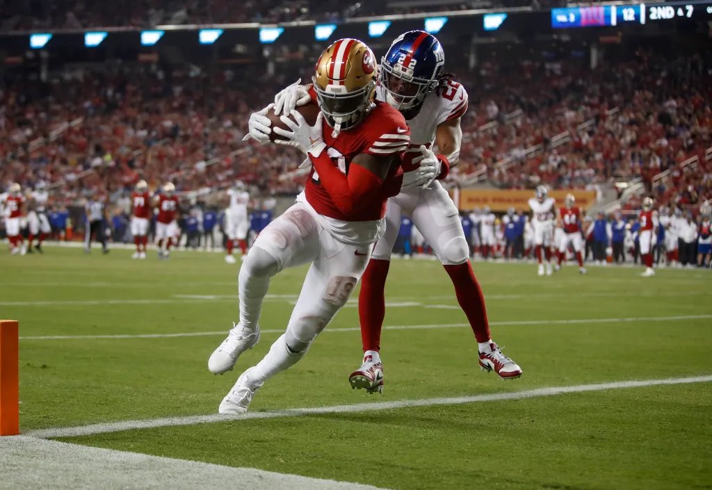 The #49ers clinched their 13th straight win with a 30-12 victory over the Giants at Levi's Stadium! Brock Purdy shines with 310 yards. Next up: Cardinals!  #NFL2023 #GoNiners