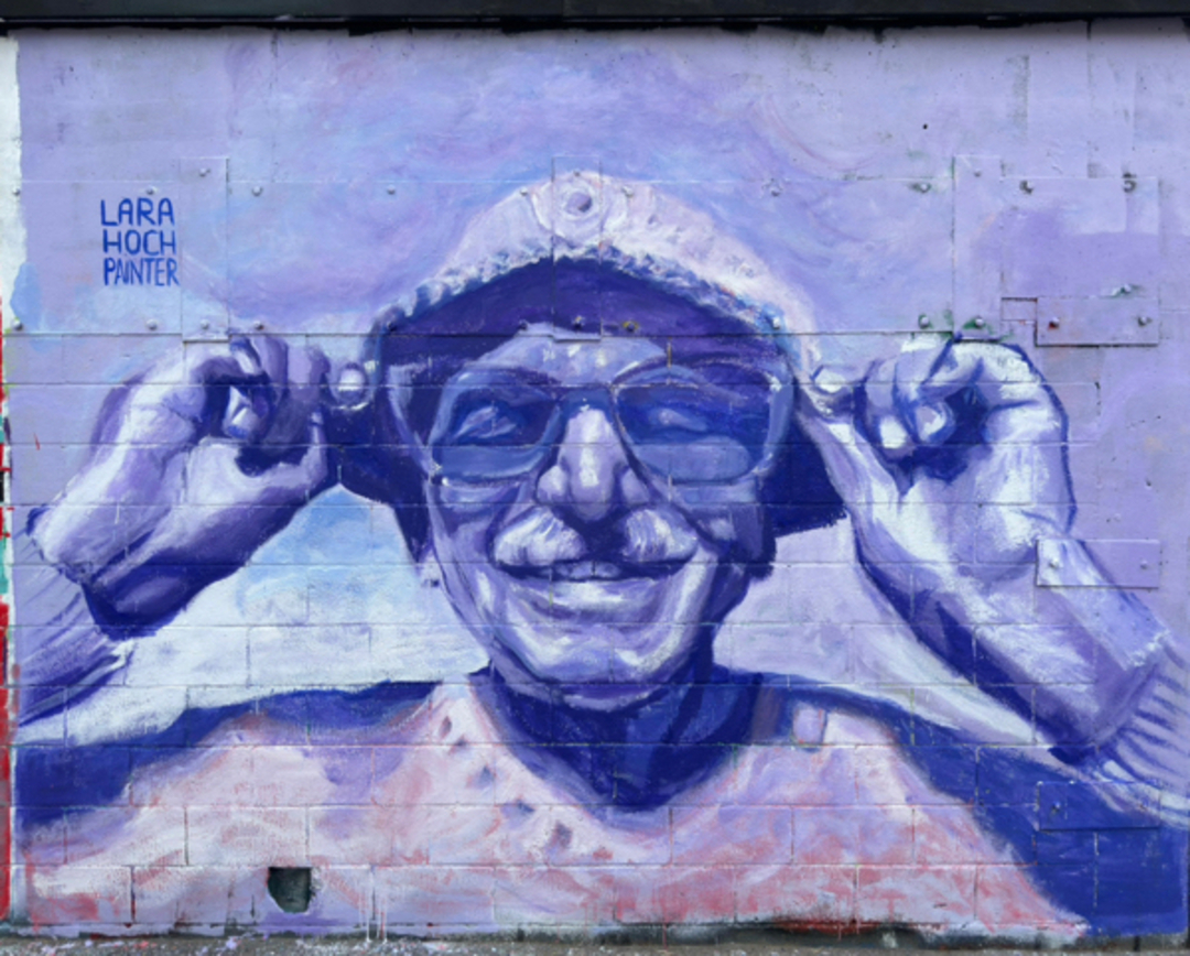 Artist: <a href="/larmore/">Lisa Larmore</a>
Wall: #Barcelona #PlaçaTerenciMoix #pintura #colores #muralismo #mural #streetartbarcelona #arteenlacalle #artalcarrer #artist #streetartbcn #graffiti #graffitibarcelona #instagraff #streetart #barcelonastreetart #montanacolors #arteurbano #wallspot
<a href="/rebobinart/">Rebobinart</a>