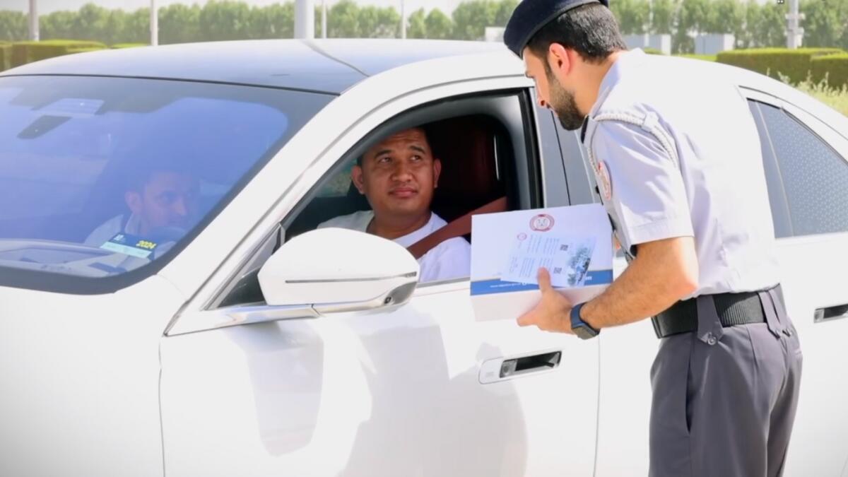 Video: UAE drivers get free fuel cards for following traffic rules in Abu Dhabi dlvr.it/T6ZkNk