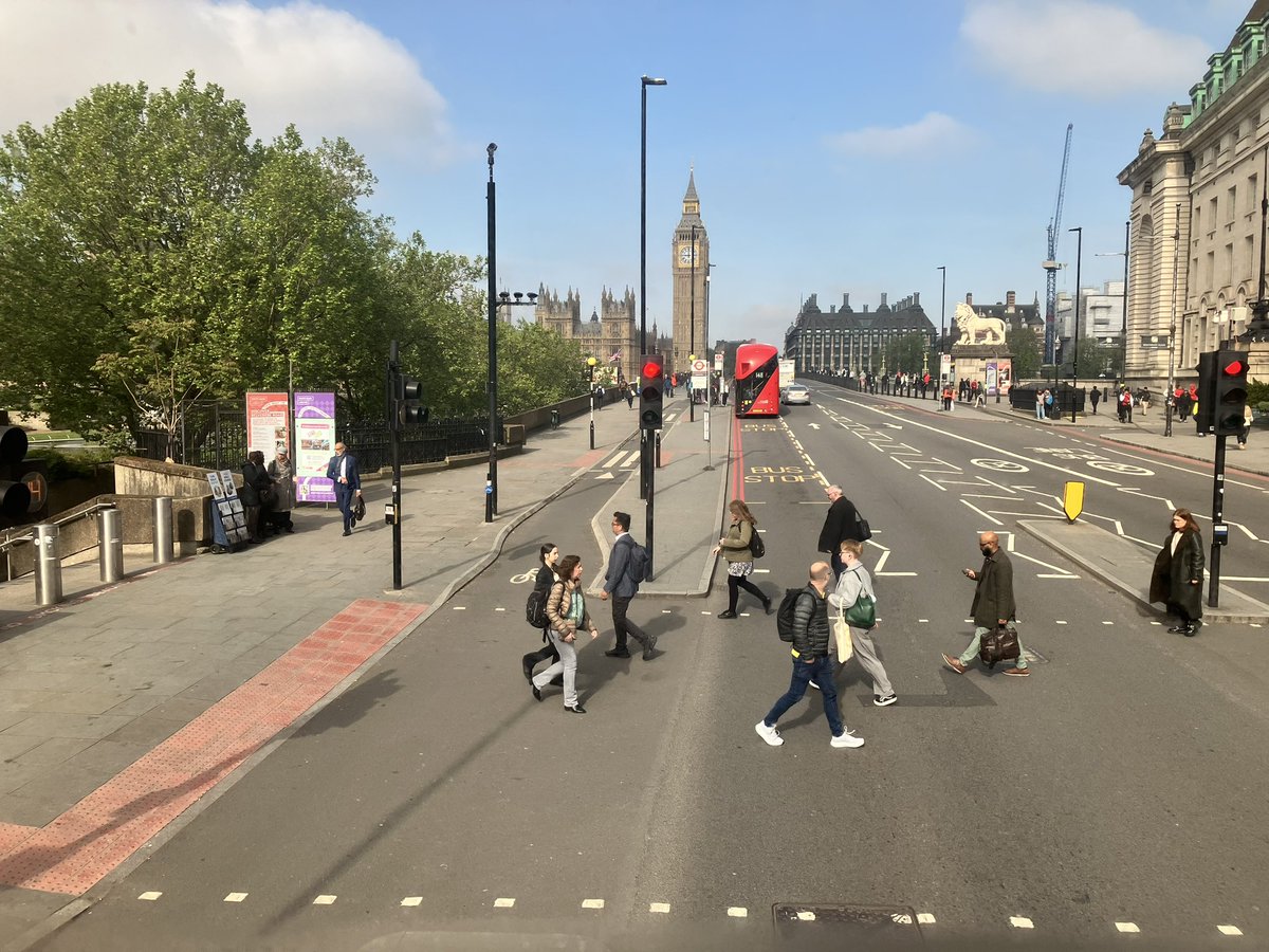 Front seat, top deck of the 453 (and the driver let me an at a traffic light, not an officially-sanctioned, designated bus stop), sunny morning. Does life get any better than this?
