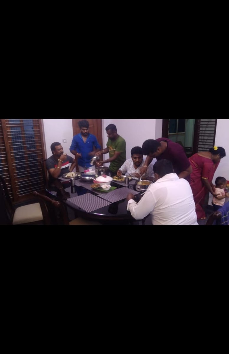 News18Kannada's tweet image. Driver Karthik ಜೊತೆ Shreyas Patel ಫೋಟೋ ವೈರಲ್!  

ಇದರ ಬಗ್ಗೆ ನಿಮ್ಮ ಅಭಿಪ್ರಾಯವೇನು?  

#Prajwal #prajwalvideos #PrajwalRevannavideo #PrajwalRevanna #PrajwalRevannaPendrive #News18Kannada