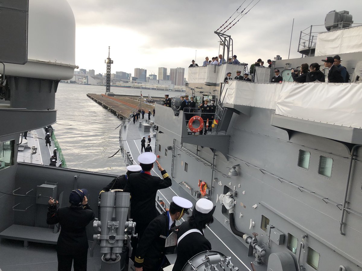 練習艦隊、横須賀から晴海まで乗艦させていただきました。しまかぜの東京湾クルーズ最高に気持ちよかったです。