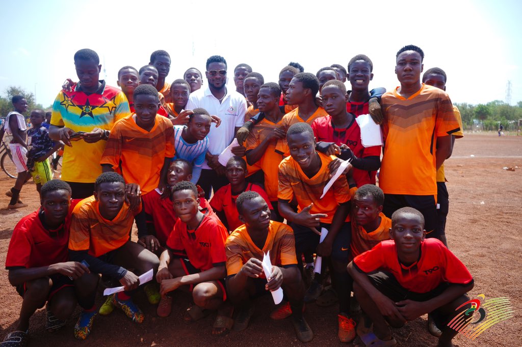 allregionalgame's tweet image. Our team visited local game centers to connect with aspiring athletes and spread the word about the ARG. This life-changing initiative offers a platform to showcase your talent and chase your dreams.
#allregionalgames #torchrelay #sportsinghana #football #boxing