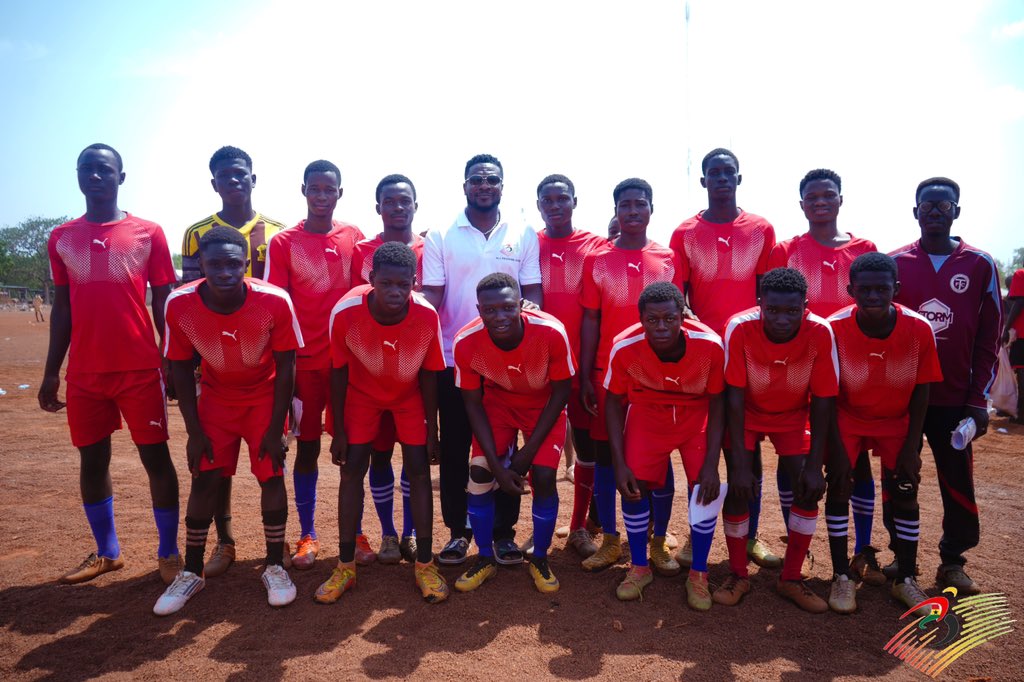 allregionalgame's tweet image. Our team visited local game centers to connect with aspiring athletes and spread the word about the ARG. This life-changing initiative offers a platform to showcase your talent and chase your dreams.
#allregionalgames #torchrelay #sportsinghana #football #boxing