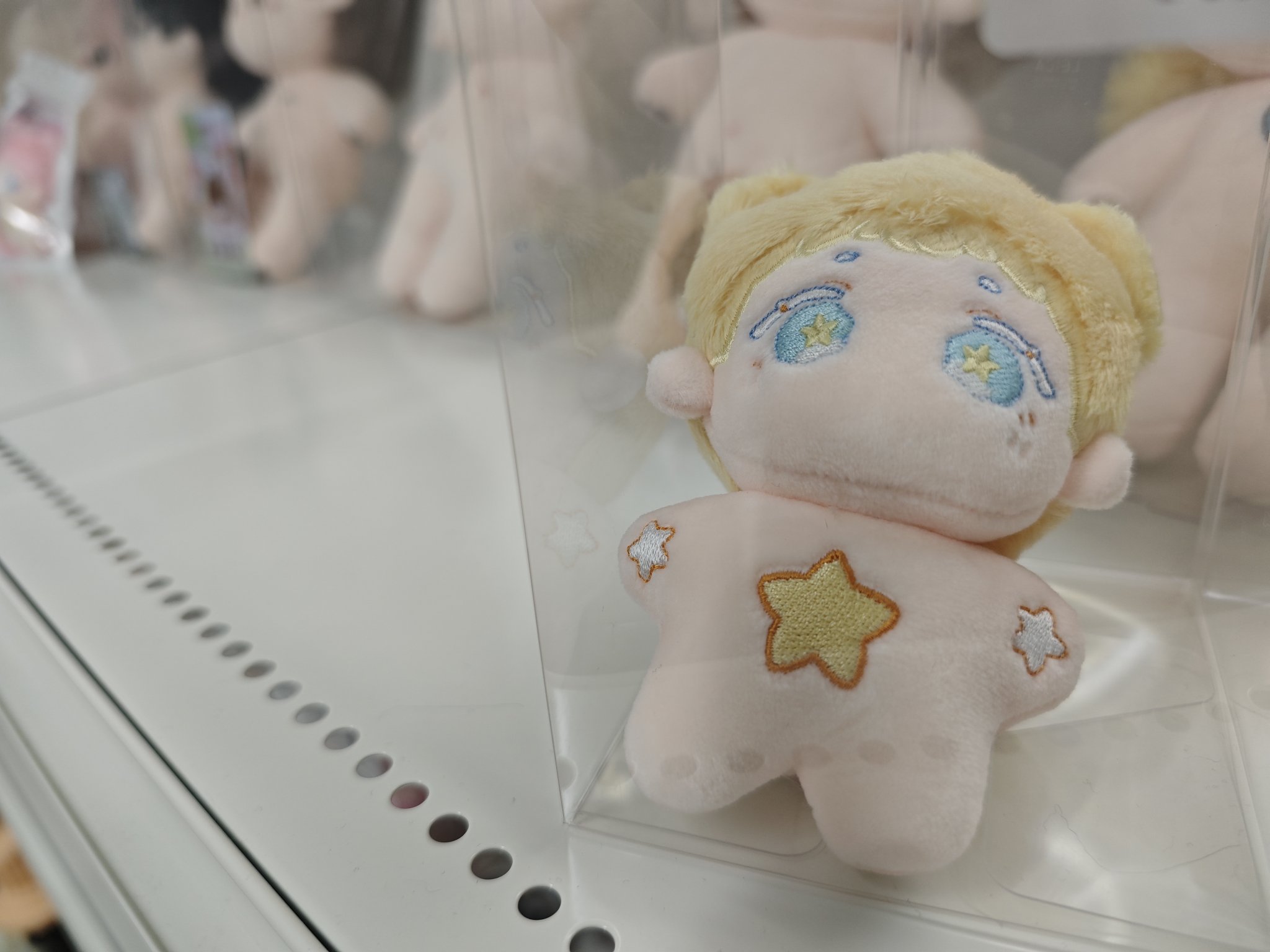 P1Harmony POPUP テオ　ドール ぬいぐるみ P1Harmony P1KIDS POP-UP テオ ぬいぐるみ トレカ - メルカリ