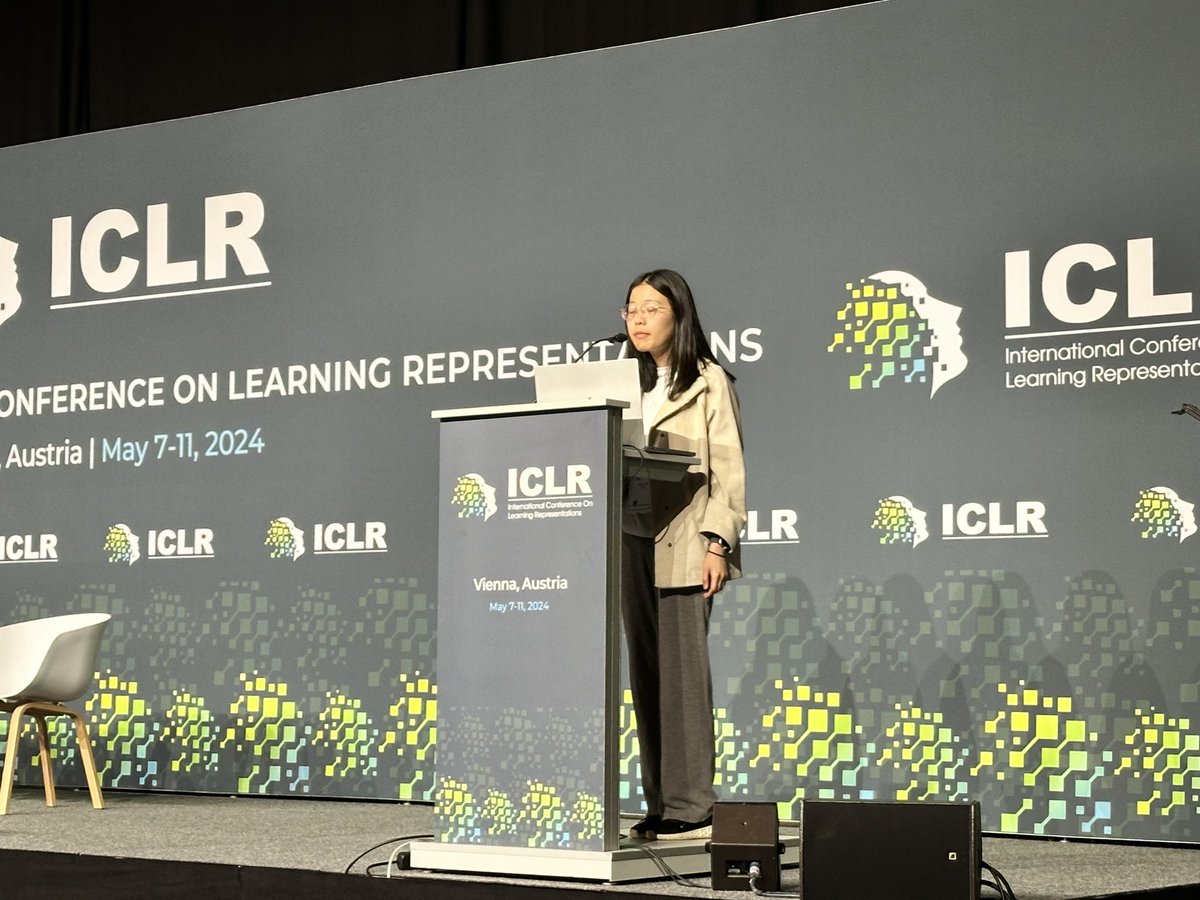 Come listen to @linluqiu talking about the puzzling behavior of LLMs in inductive reasoning and iterative hypothesis refinement. Hall A8-9 #ICLR2024 🔥