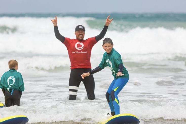 🔦Spotlight on Hope🔦 This week we are shining a light on @WaveProject - 'changing young lives through surf therapy' Find out more at waveproject.co.uk #mentalhealth #suicideprevention #therapy #spotlightonhope