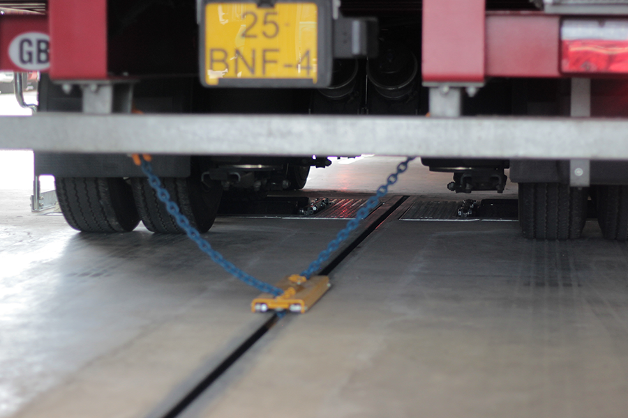 TOTALKARE's tweet image. Is your workshop keeping up with the latest government regulations around load simulation for #BrakeTesting?

Here’s what you need to know about modern brake testing systems— and your options for adding load sim to your in-house tests: eu1.hubs.ly/H08_tQ70

#LoadSim #Blog