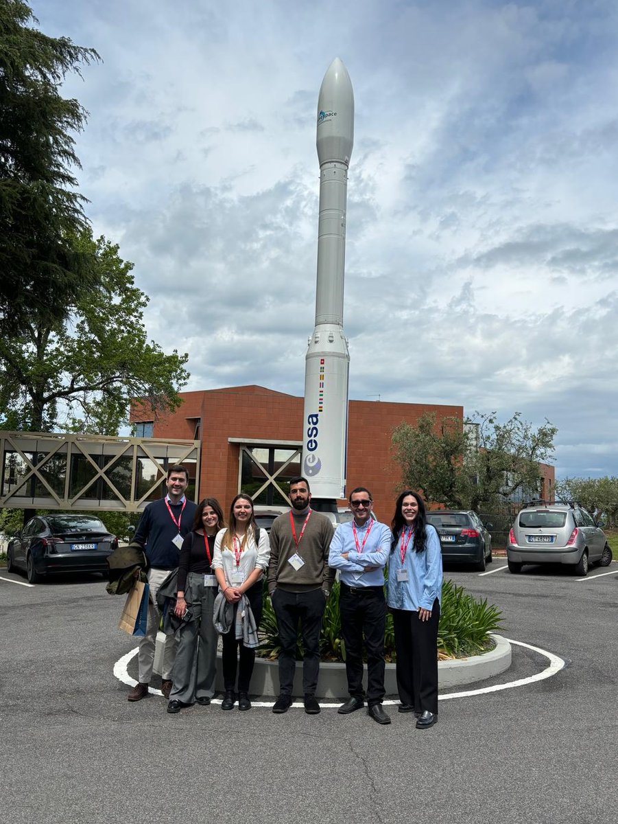 What a great meeting yesterday at @ESA_Italia ESRIN site in Frascati (Rome) for the @IAIonline research team. In-depth and nice conversation on a number of #space issues, #Europe and #Italy, a and truly inspiring setting.