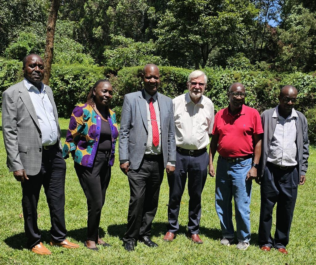 Meeting in Kakamega to map out key actions towards the elimination of onchocerciasis in Kenya. Joined by Dr. Boatin Boakye; Dr. Adrian Hopkins; Dr. Tony Ukety; the CEC for Health in Kakamega, Dr. Wesonga and his colleague.
Eliminating NTDs one at a time 
@AIHDKENYA 
@KYAN_Ntds