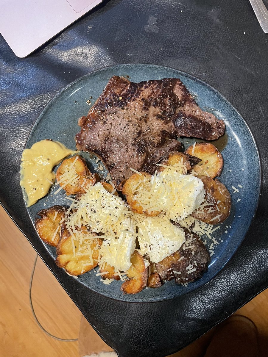 Some rump steak with boiled, smashed and roasted potatoes with sour cream and Parmesan Oh so good