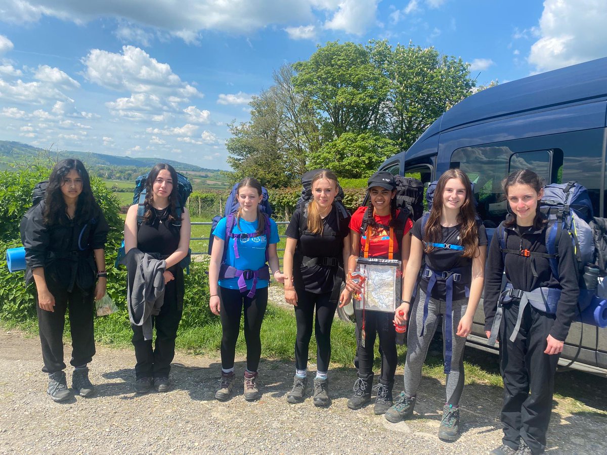 A beautiful sunny day yesterday for our D of E walkers! ☀️

#DofE #DukeofEdinburgh #Sunshine #CoCurricular #ChigwellSchool