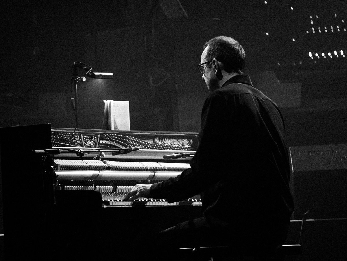 leiterverlag's tweet image. In April, @OttoAT delivered a celebrated concert at the sold-out Vega in Copenhagen as part of #NilsFrahm's #MusikTilDanmark festival. 
His new record 'Exin', out on June 14, was co-produced by Nils last year.
⁠The 1st single is out now: LTR.lnk.to/marka