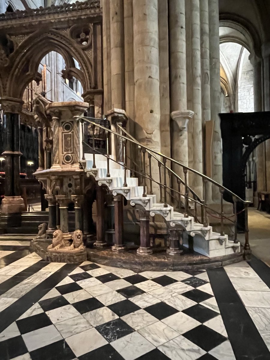 Does anyone know why #DurhamCathedral #pulpit is on opposite side to others? #churchcrawling