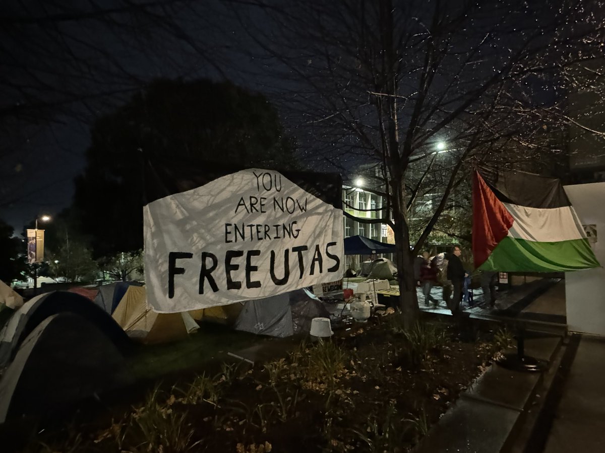 Beautiful night at the University of Tasmania catching up with the newest camp in solidarity with the people of Gaza 🇵🇸💪