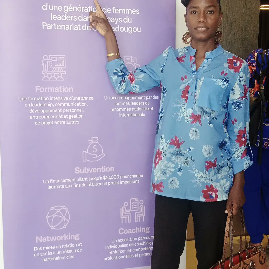 En avril dernier , j'ai pris part à la cérémonie de lancement officiel de la deuxième cohorte de Ouagadougou Partnership Women Leadership Accelerator (OWLA) by Etrilabs sur invitation de OWLA.
bravo à OWLA by EtriLabs: Tech Hubs au Service du Développement.
#LEAD
#OWLA
#Etrilabs