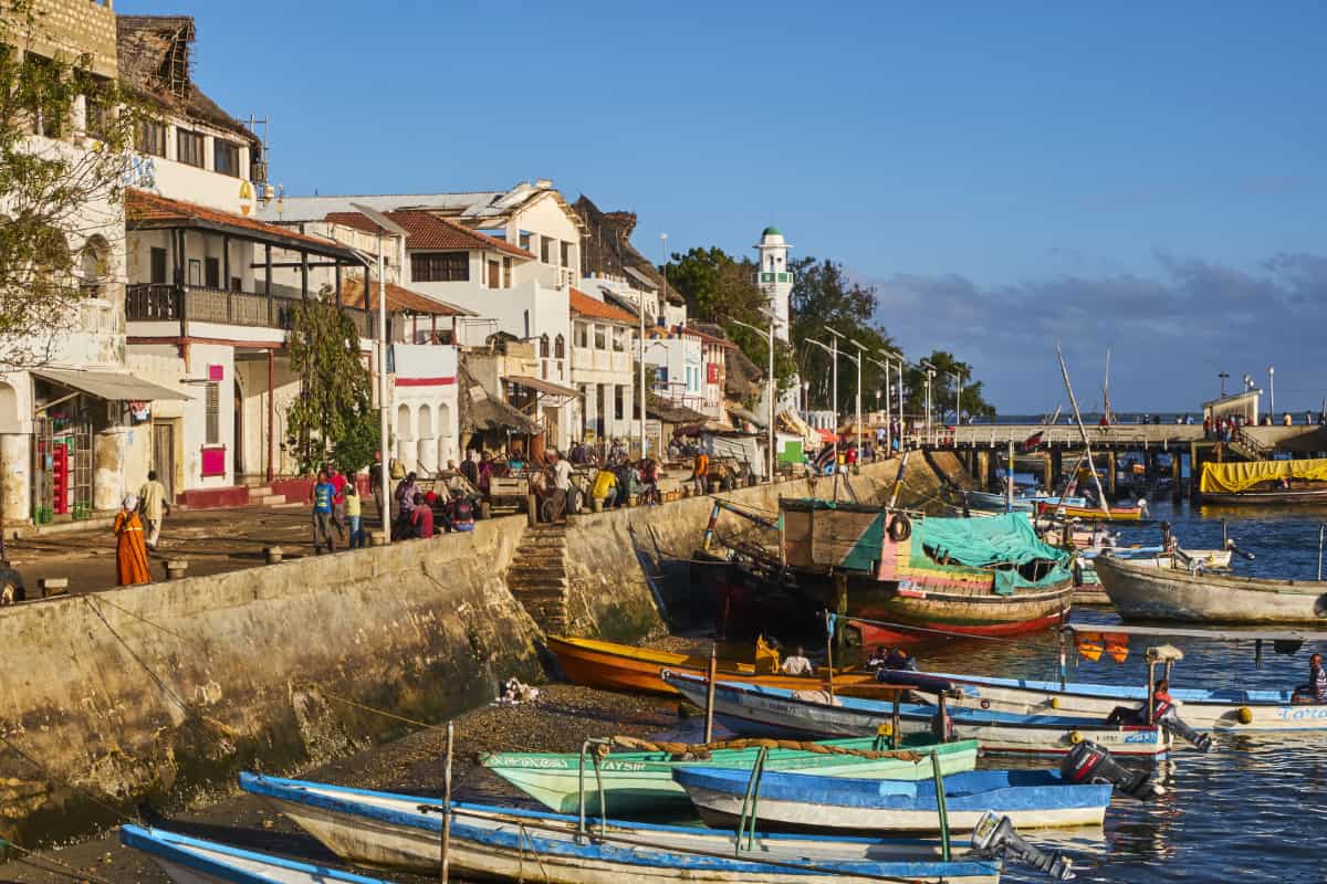 A New Life for #Lamu : Why This Kenyan Island Paradise Is Embracing #ResponsibleTourism bit.ly/4agWWqd #Kenya