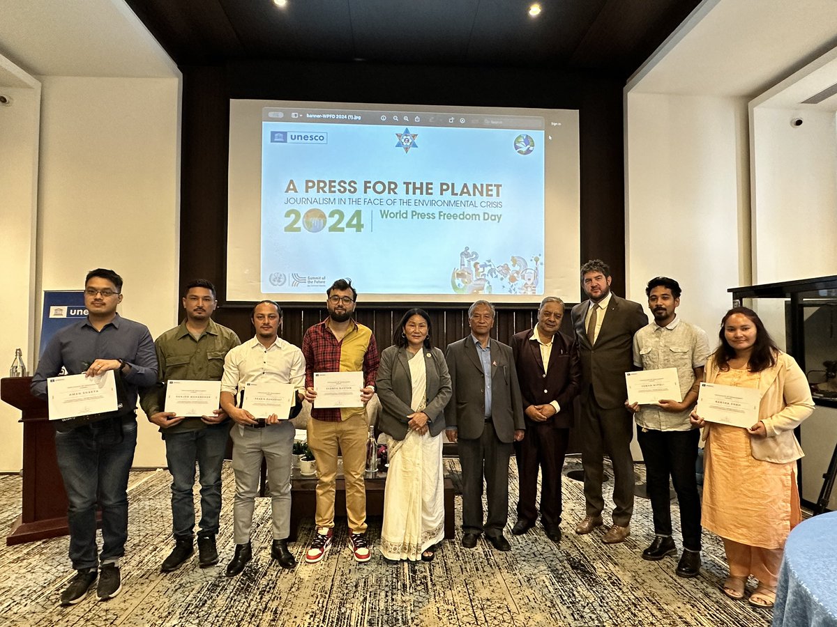 A great way to celebrate #WorldPressFreedomDay discussing environmental issues with #Nepali media, & youth to further strengthen & encourage collaboration & #ClimateAction.