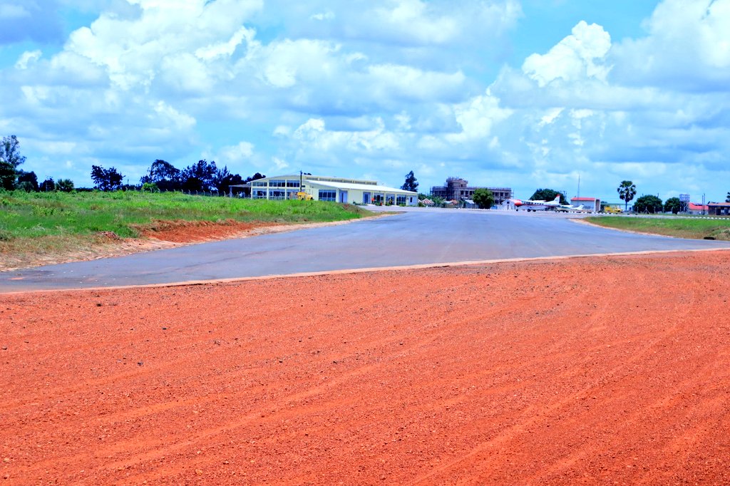 🛫Arua Airport to be Upgraded to an International Airport. 🛫The Airport was recently upgraded to 4C Category works are ongoing for the reconstruction of interim taxiways & car parks. 🛫Arua Airport is one of the busiest Regional/Domestic Airports in the country. @Aruacity