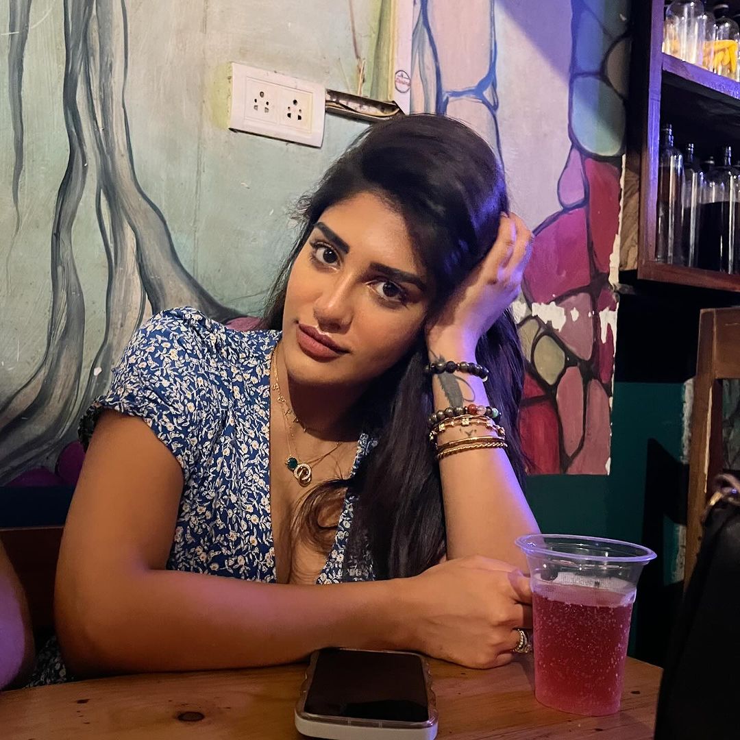 GNCwoK2bEAAIUnv?format=jpg&name=medium