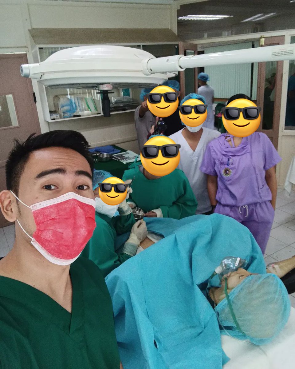 Can't believe that in 2022, we were only doing OR simulations with a dummy. Now, we have experiences in assisting actual surgical procedures. Bahala Di swerte sa love life, I'll always do my best in this career. I already have poured so much. Why not give it my heart and soul.