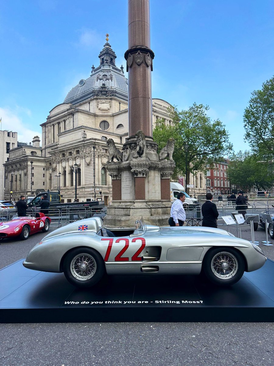 Stuttgart > London Today, we remember the brilliant, wonderful, brave, and talented Sir Stirling Moss, who drove the biggest boy Benz of them all ♥️