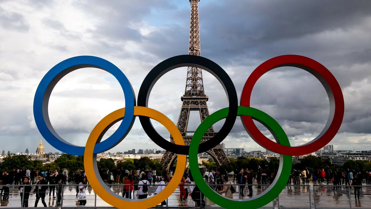 Le thème officiel des Jeux olympiques 'Parade', composé par Victor Le Masne, dévoilé en avant première sur France Inter ! Écoutez-le 🎵 #Paris2024 @Alex_Bensaid #le710Inter ➡️ l.franceinter.fr/7qH