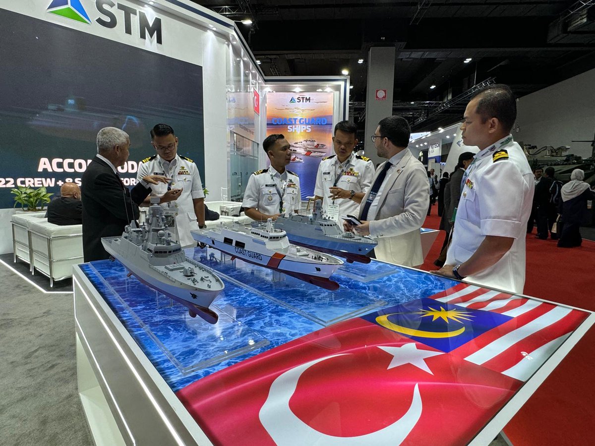 Many thanks to Malaysia delegations and all visitors for their visit to our #DSA2024 booth. 🇲🇾🇹🇷 #NavalEngineering #UAVSystems Come and visit us! @MINDEFMalaysia @tldm_rasmi 📍Hall: 2 Booth: 2100M 🗓️6-9 May 2024 🌏MITEC/ Kuala Lumpur/ Malaysia #STMDefence