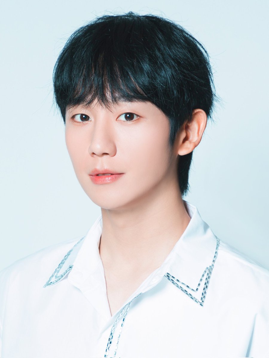 We owe your happiness my best actor just focus on the good, you are one in a million rare to be found.
I prayed for what makes your heart
happy everyday. 
You are a great achiever, a best 
challenger, a strong man stands up
for himself.
#JungHaeIn