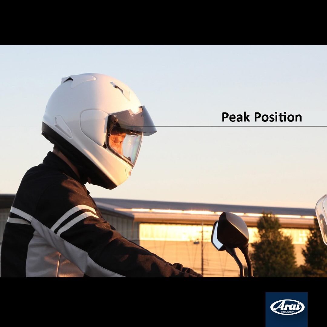 Arai’s Pro Shade System can combat the rays of the sun by being used as a sun visor, just like in a car, in the full up “peak” position. You can adjust to conditions easily by raising or lowering your head. A multi-functional benefit for an enjoyable ride!