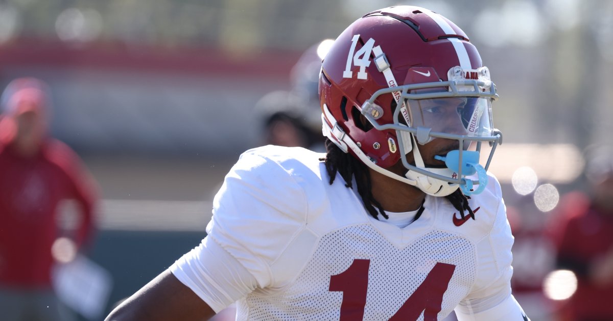 Kalen DeBoer praises Jalen Hale's mindset during rehab from injury 'He's done an amazing job, and the process and recovery for him has been sped up just even since the injury happened back in the spring.' 🔗: on3.com/teams/alabama-…