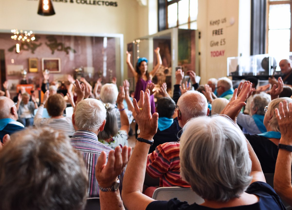 🎼 @The_Beaney has bagged funding to explore the power of music! 🎤 Free singing sessions for people living with dementia will launch at The Beaney after the museum secured three years of funding from the National Academy for Social Prescribing’s Power of Music Fund. 1/7