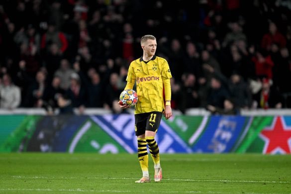 Dortmund finally in the UCL final again, hopefully being the great end for Reus 🖤💛🏟️glad I managed to get this unique shirt with their underdog run to the final!✅
#football #futbol #dortmund #germany #camiseta #footballshirt #footballshirtcollector #classicfootballshirts #bvb