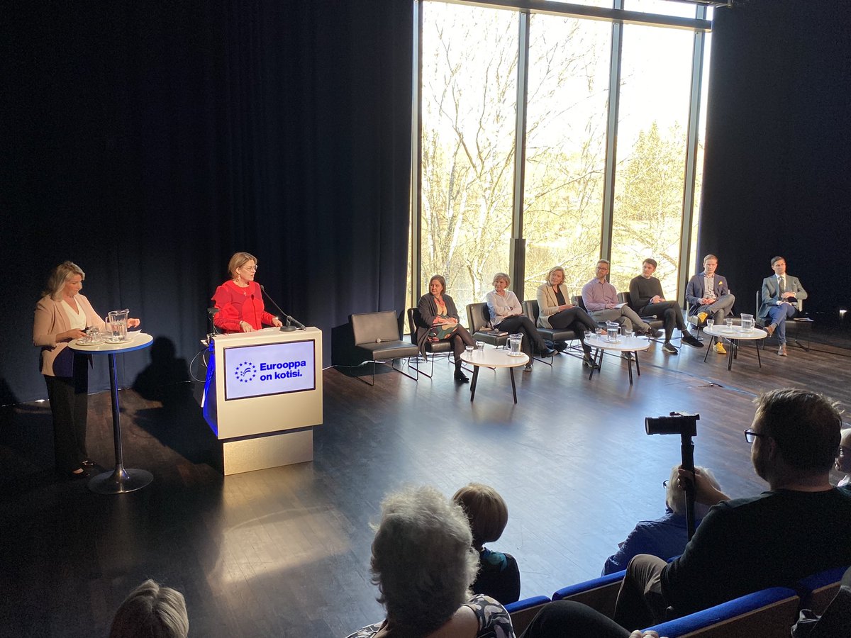 Ovatko EU-vaalit kuntavaalit? -MEP-paneelissa <a href="/Tamperekaupunki/">Tampereen kaupunki</a> <a href="/MinnaKarhunen/">Minna Karhunen</a> muistuttaa, että EU:ssa toivotaan jatkossakin tehtävän ihmistä lähellä olevaa politiikkaa. 
Siksi EU-vaalit ovat kuntavaalit!

Seuraa lähetystä: areena.yle.fi/1-70280915

#EUvaalit #kunnat <a href="/EMFinland/">Eurooppalainen Suomi</a>