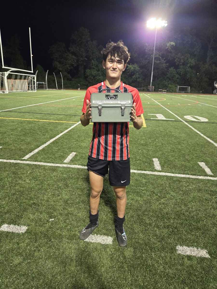 Ben B. gets the pale! Ben returns to action after an extended injury and didn't miss a beat. Jackson passes it on. <a href="/MHSSports121/">Mustang Athletics</a>