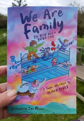 Another new #BookReview 
We Are Family: Six Kids and a Super-Dad - a biographical poetry adventure by Oliver Sykes (sent for review) for independent readers aged around 8 to 99+: thebrickcastle.com/2024/05/we-are…

#poetry #childrensbooks #loneparents #Siblings