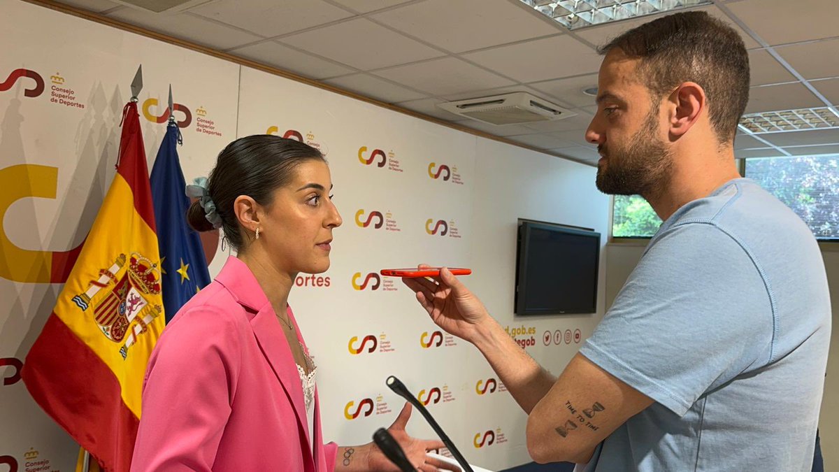 🔊Entrevista en @OndaCero_es con @CarolinaMarin tras conocer su premio como Princesa de Asturias de los Deportes 2024 ondacero.es/deportes/carol…