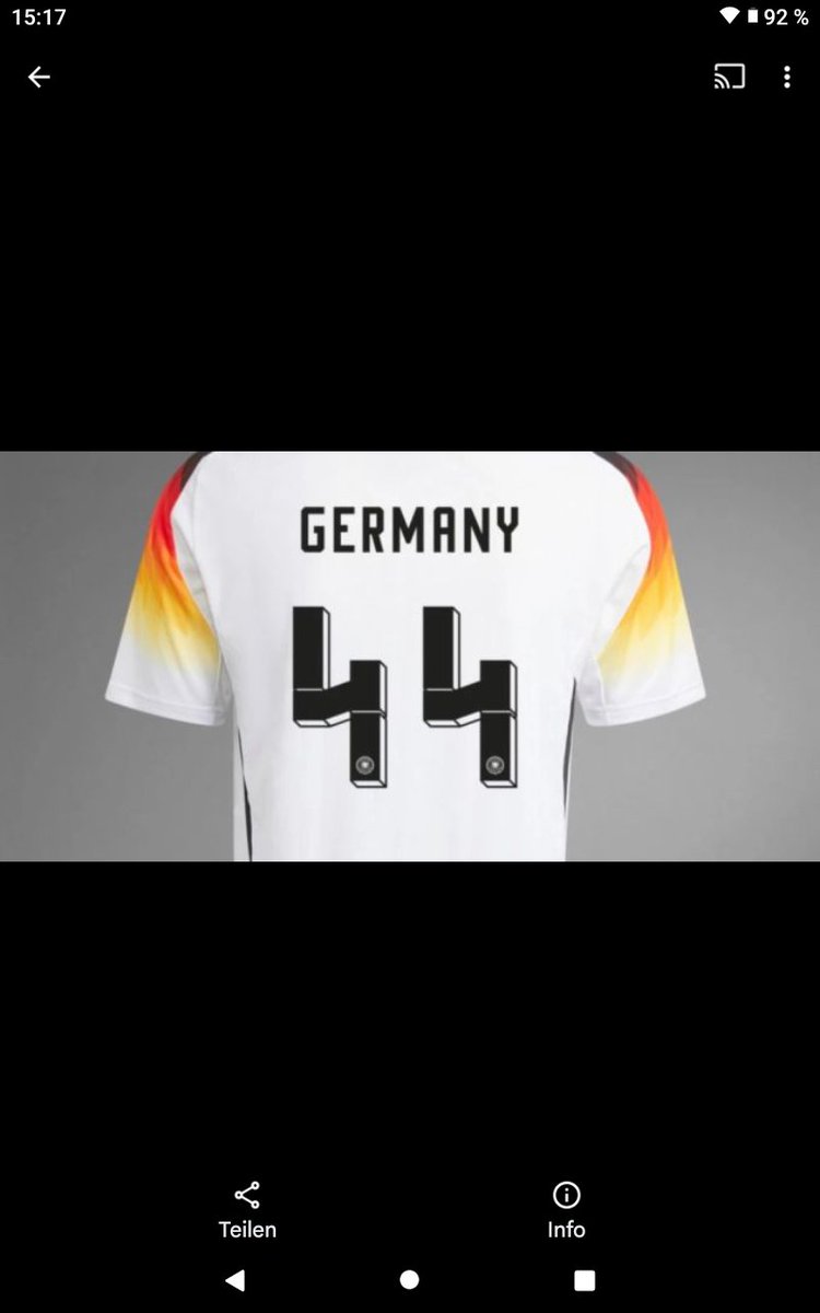frettchen707's tweet photo. Nach der Hausdurchsuchung konnte der 74 jährige dem rechten Spektrum zugeordnet werden. Man fand deutliche Hinweise 😂😂 Satire aus 😂#Giffey https://t.co/gR1fw4x8Ub