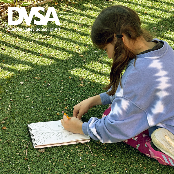 DVSA2010's tweet image. Our Drawing Nature students making great use of the beautiful weather and our native plant pollinator garden at DVSA.
--
#artforkids #artinstruction #drawing #drawingnature #artschool #pollinatorgarden #dundasont #hamiltonont #hamiltonarts #artsburlington #ancasteront