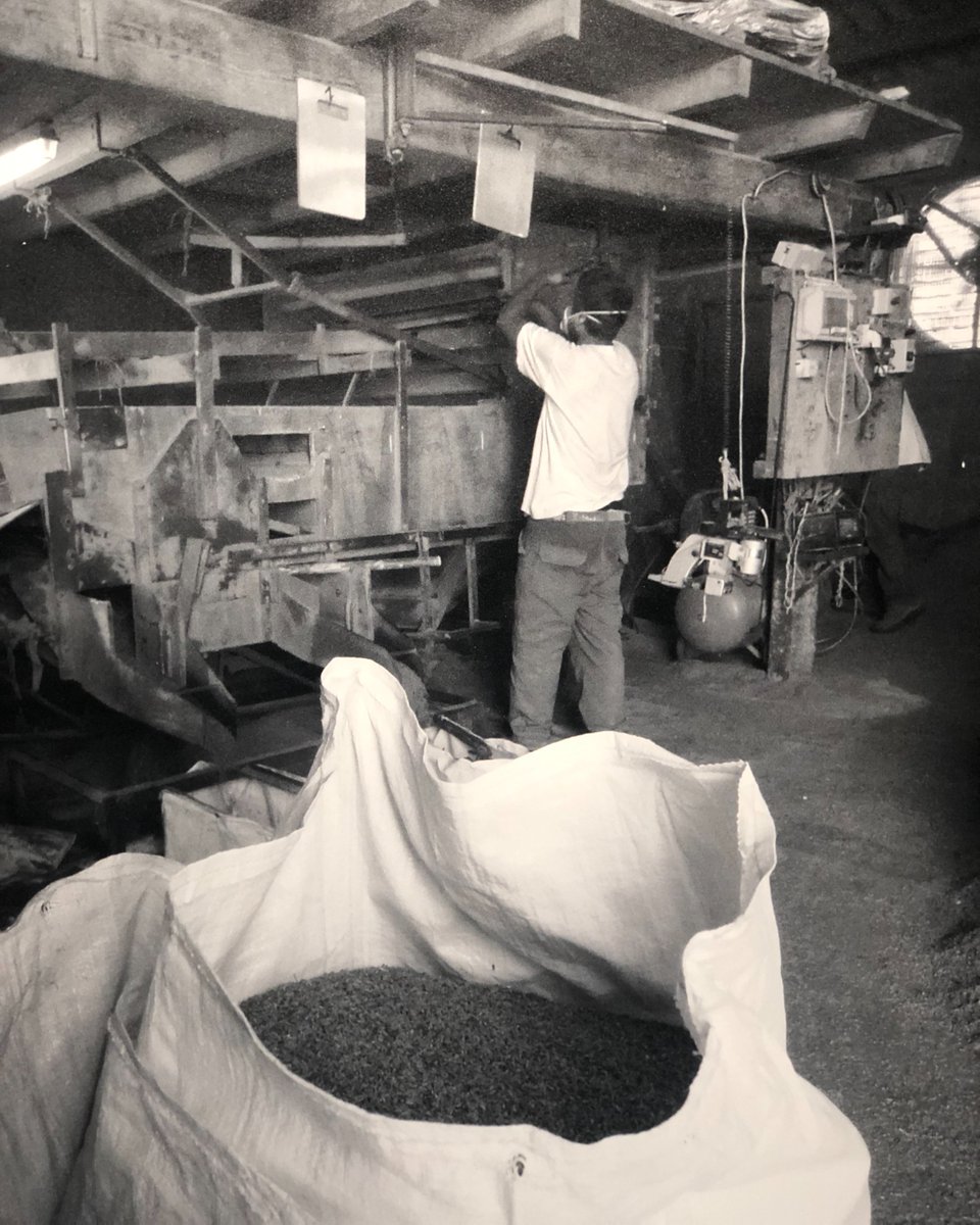 Founded in 1898 at Forcalquier in the Haute Provence, Distilleries et Domaines de Provence have been making aperitifs and Provencal liqueurs for over 100 years.

#DistilleriesetDomainedeProvence #DDP #French #distillery