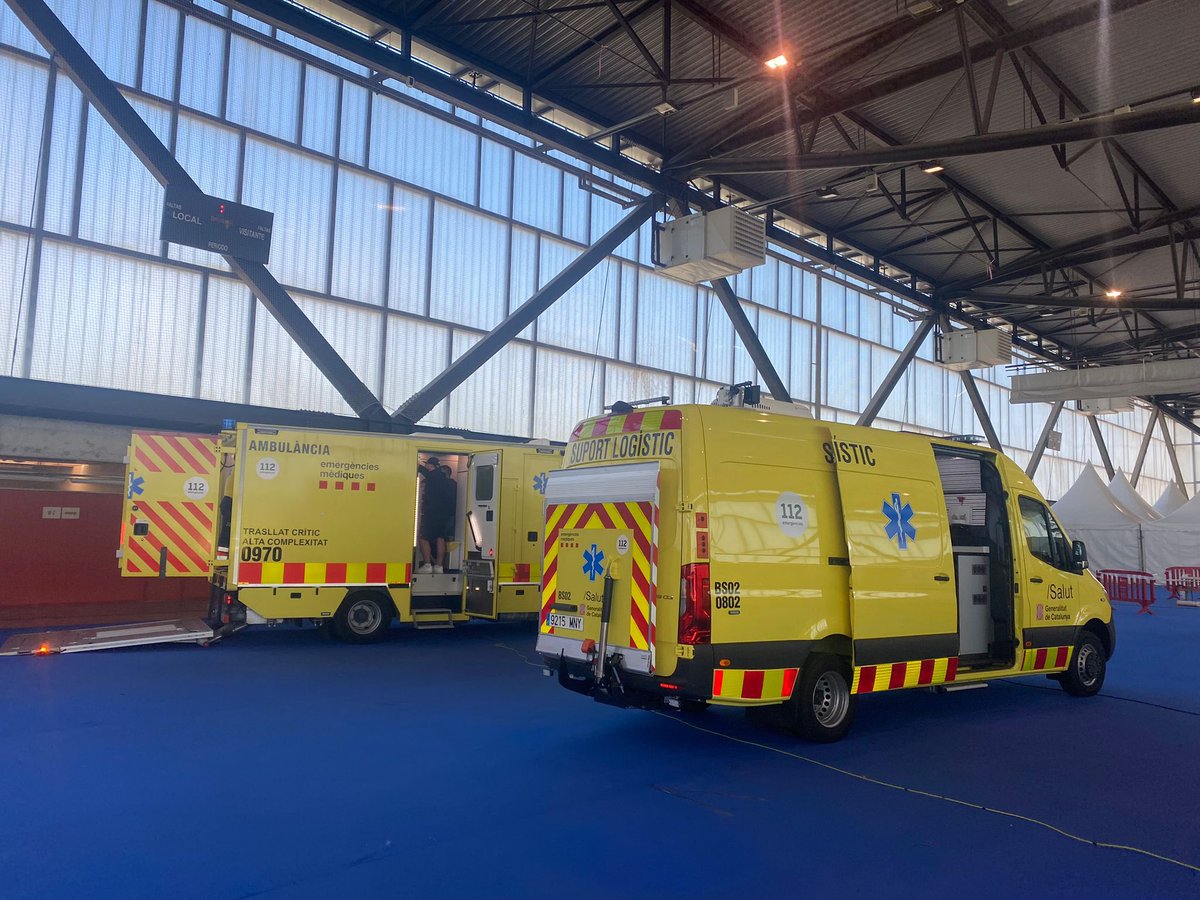 #EstàPassant: 
🚑 Professionals de la nova Unitat d'Altes Capacitats del #SEM mostren als assistents de les #JETE24 les característiques del seu interior i els expliquen el seu funcionament.
@Jete_2024