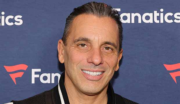 Sebastian Maniscalco ('Bookie') on the moments when the stand-up comedian 'was crying laughing' [Exclusive Video Interview] goldderby.com/feature/sebast…