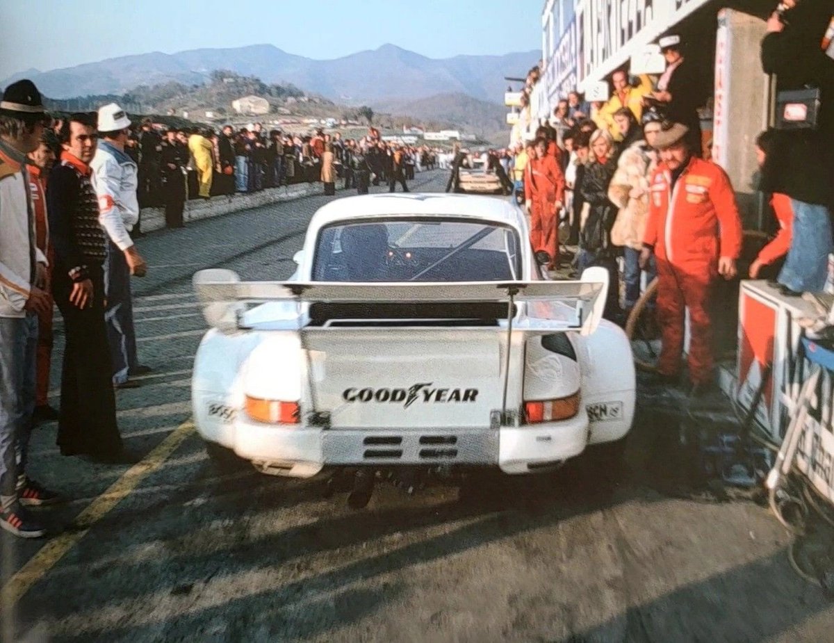 1976 #Mugello
#Porsche Kremer 935 K1 ch #006 00019