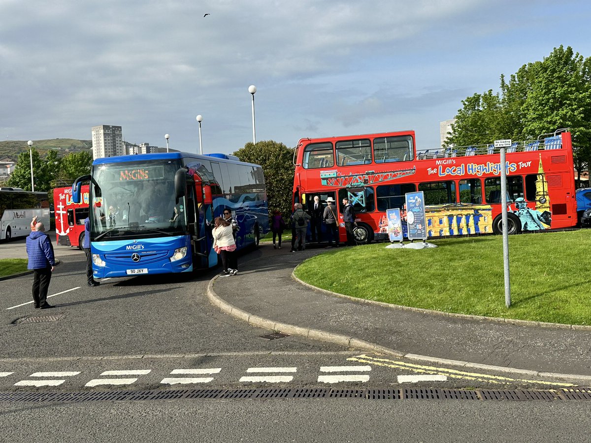 JasonLeeHackett's tweet photo. Today we welcomed to Greenock the Regal Princess ship and her passengers. Another successful day thanks to the teams from all various departments within McGills. 🛳️ 🚍 🚶 https://t.co/BXAMLqPe1l