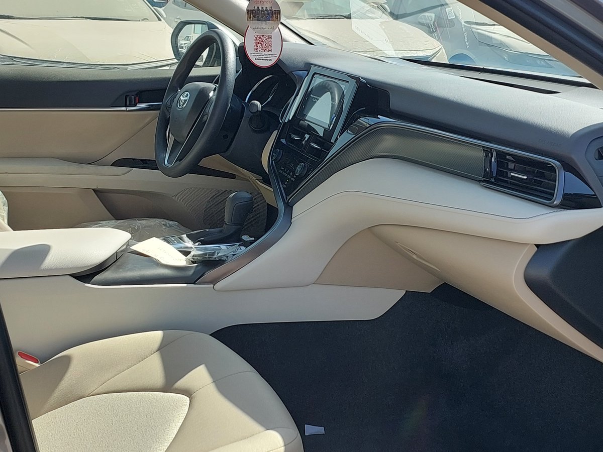 autogulfsa's tweet photo. تمتاز بتصميم رياضي جذاب، وتتعدد فيها المميزات من مواصفات فنية وتقنية وعوامل الامان اضافة الي توفيرها المميز للوقود.
🔥تويوتا كامري LE هايبرد
سعودي 2024

#شركة_الخليج_للسيارات #تويوتا #كامري #تويوتا_كامري #الدمام #الخبر #الرياض https://t.co/P7pGDQBTUL