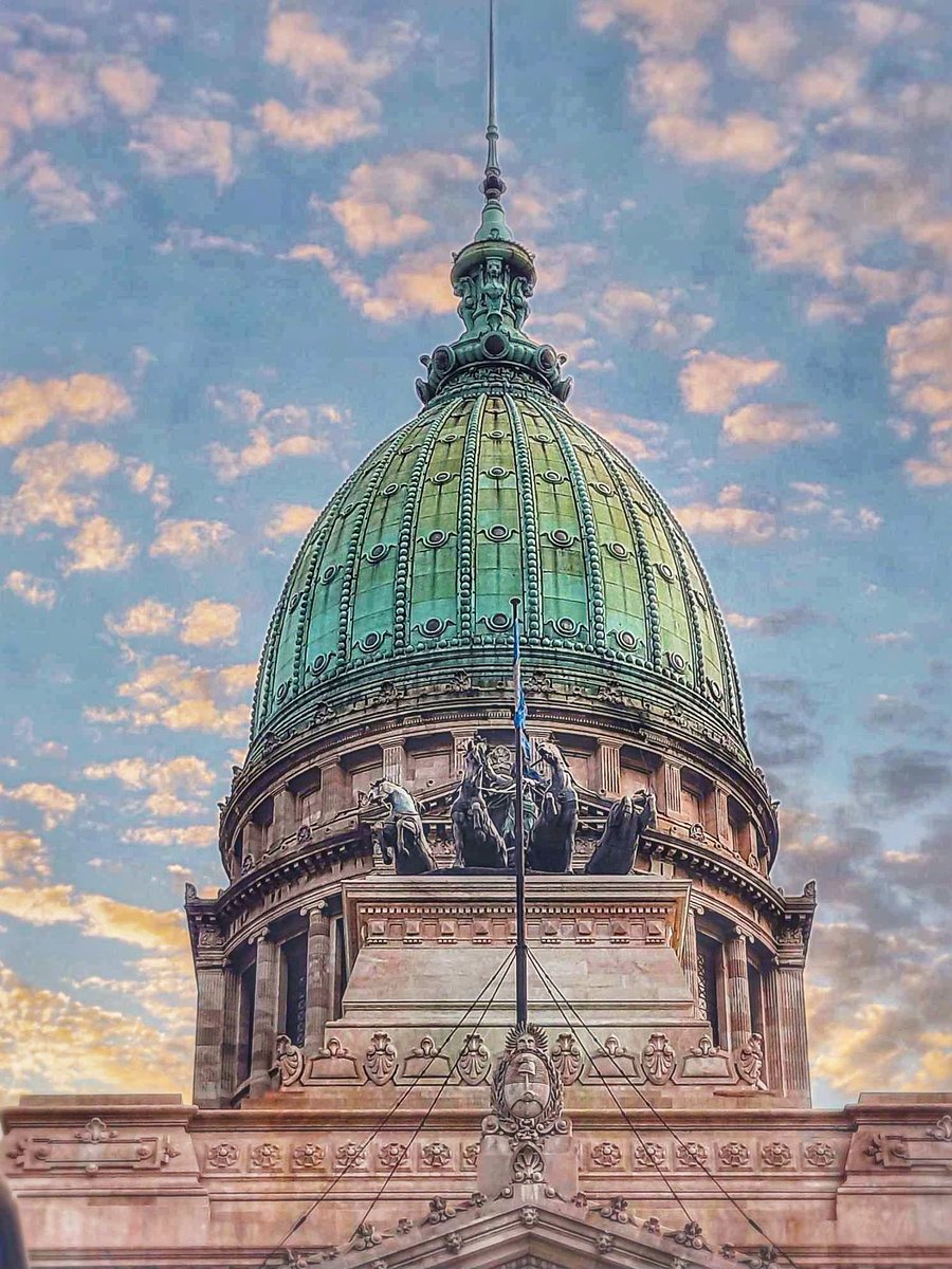 ¡Feliz día gente linda!
Cúpula del Congreso Nacional. 
@hacerfotos 
@Imagen_Arg 
#cúpulas
#CongresoNacional 
#caba