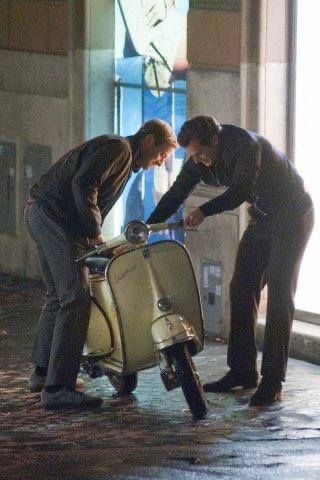This… The one where 2 highly qualified spies are still spend a night trying to figure out how to start a Vespa. At least that could be the caption of this photo...😉🤭 #ArmieHammer #HenryCavill #TheManFromUncle