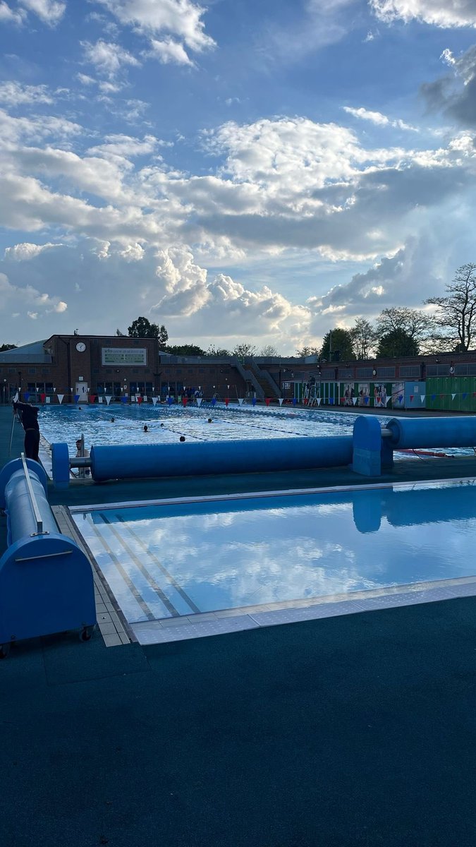 💦🐠HALF TERM SHORT COURSES 🐠💦

Intensive Swimming courses for children of all ages!

📆 27th-31st May

⏰ 10.00-10.30 &amp; 10.30-11.00 - Junior Development (able to swim 15+M)
📍Main Pool

⏰ 11.00-11.30 &amp; 11.30-12.00 - Non Swimmers (4+)
📍Teaching Pool

Book Now via app/website