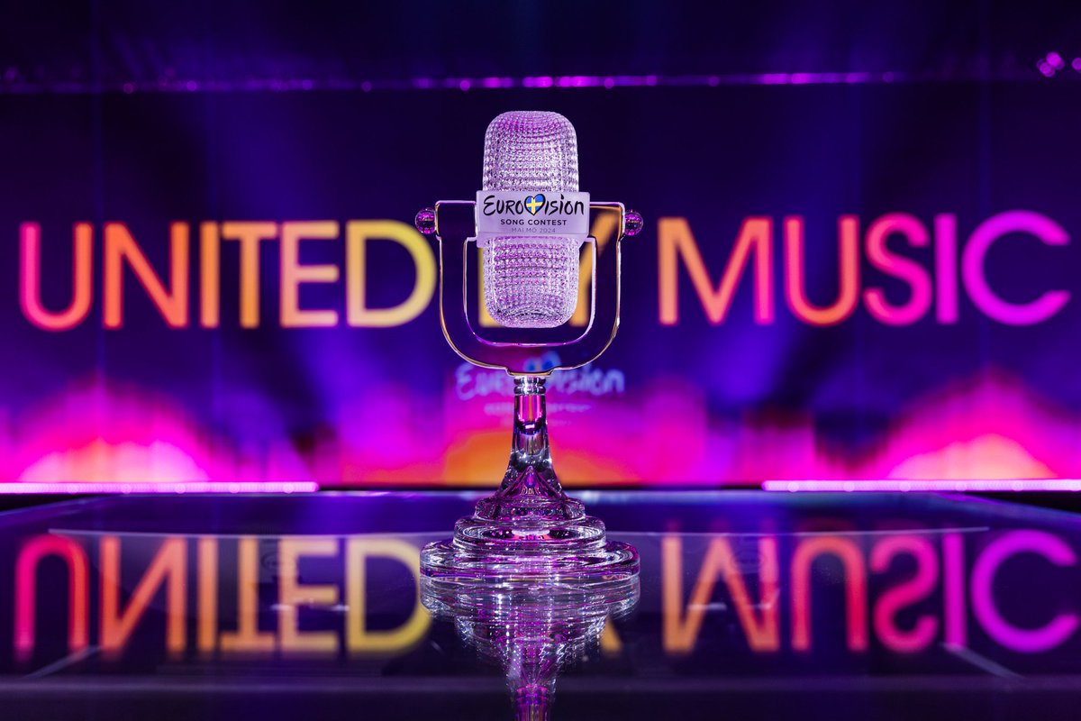 Vamos a por el primer ensayo de la #segundasemifinal de #Eurovision2024

Veremos un interval protagonizado por Helena Paparizou, Sertab Erener , Charlotte Perrelli y la actuación del subcampeón 23 Käärijä.

Además por primera vez la actuación integra de España y Nebulossa 🇪🇸🦊